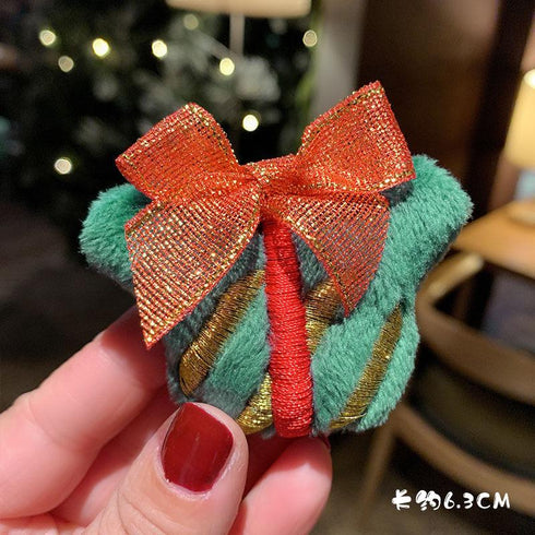 Christmas cartoon brooch