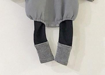 Baby letter plus velvet conjoined sweater loose fart crawl suit and pants