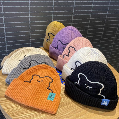 Autumn and winter Japanese cute bear embroidered wool cap 22.0-22.8 inches