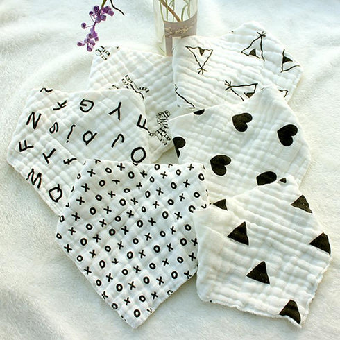 Eight-layer gauze triangle towel for newborn