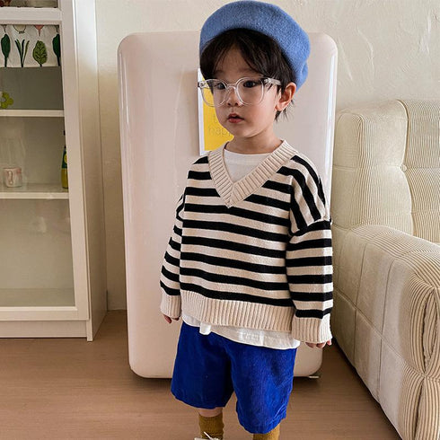 Children's Turtleneck in Autumn and Winter