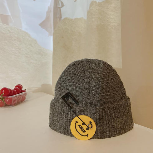 Children's Knitted Hat Autumn And Winter Pin Smiling Face Circumference 18.1-18.9 inch