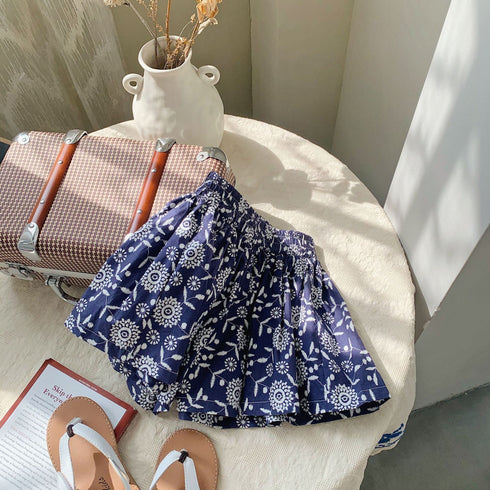 Children's floral loose shorts